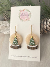 Load image into Gallery viewer, Christmas Tree Globes
