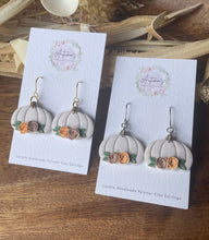 Load image into Gallery viewer, Floral White Pumpkin Hooks
