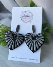 Load image into Gallery viewer, Black &amp; Silver Scalloped Hearts (2)
