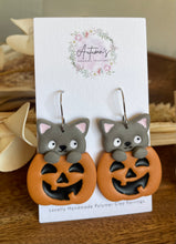 Load image into Gallery viewer, Peek-a-Boo Halloween Cat
