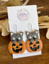 Load image into Gallery viewer, Peek-a-Boo Halloween Cat
