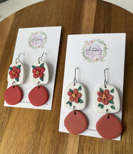 Load image into Gallery viewer, Floral Arches &amp; Circles (3)
