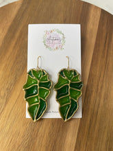 Load image into Gallery viewer, Stained Glass Alocasia
